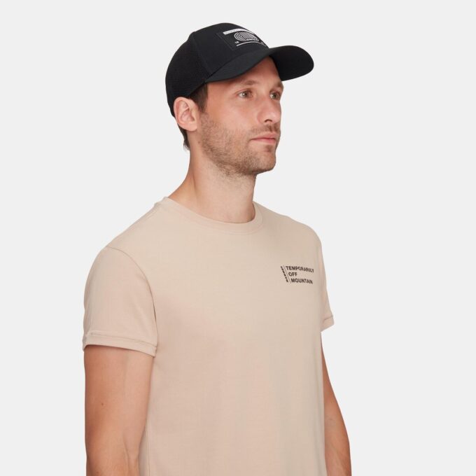 Czapka z siateczki baseballowej